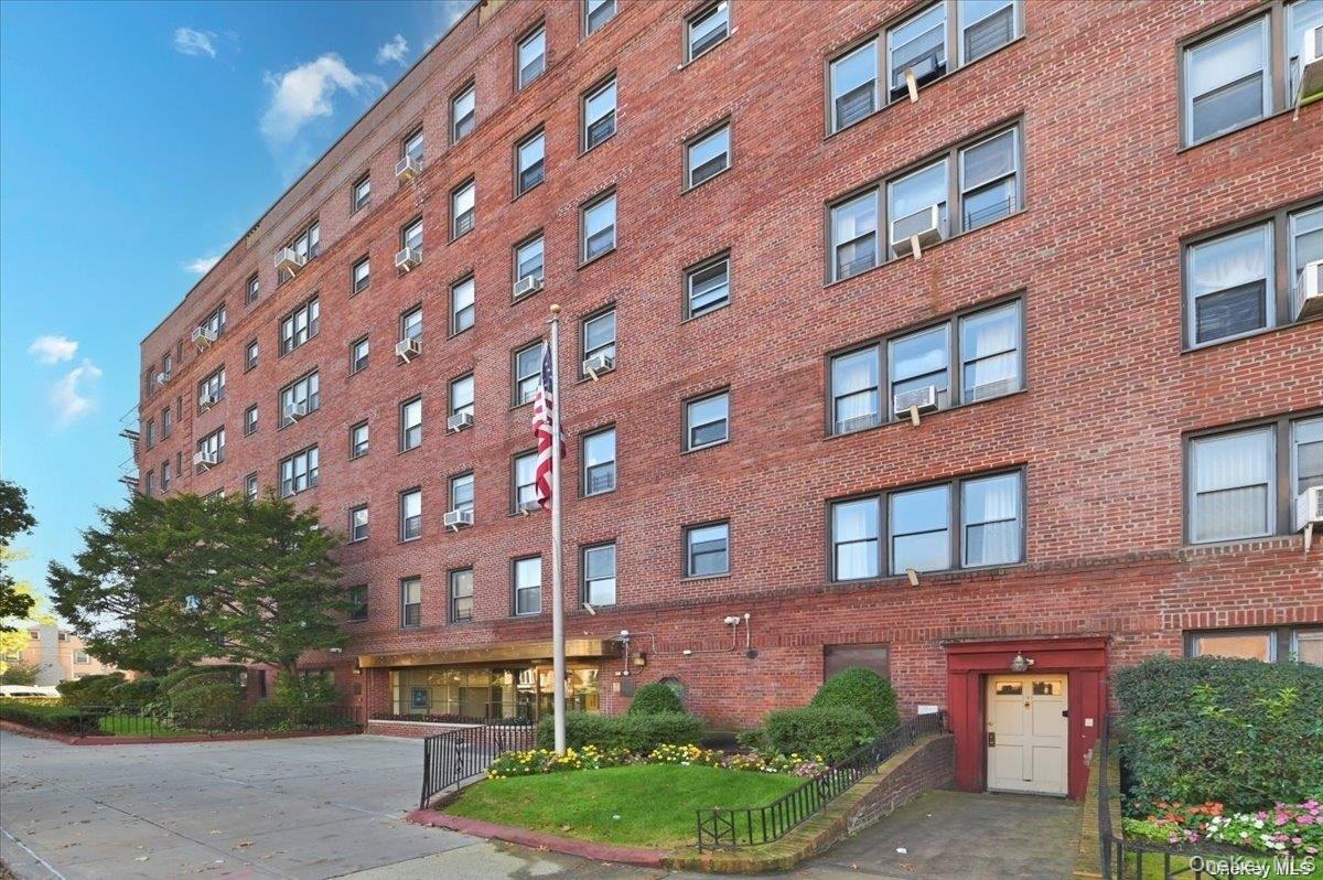 143-50 Hoover Avenue, Unit 219