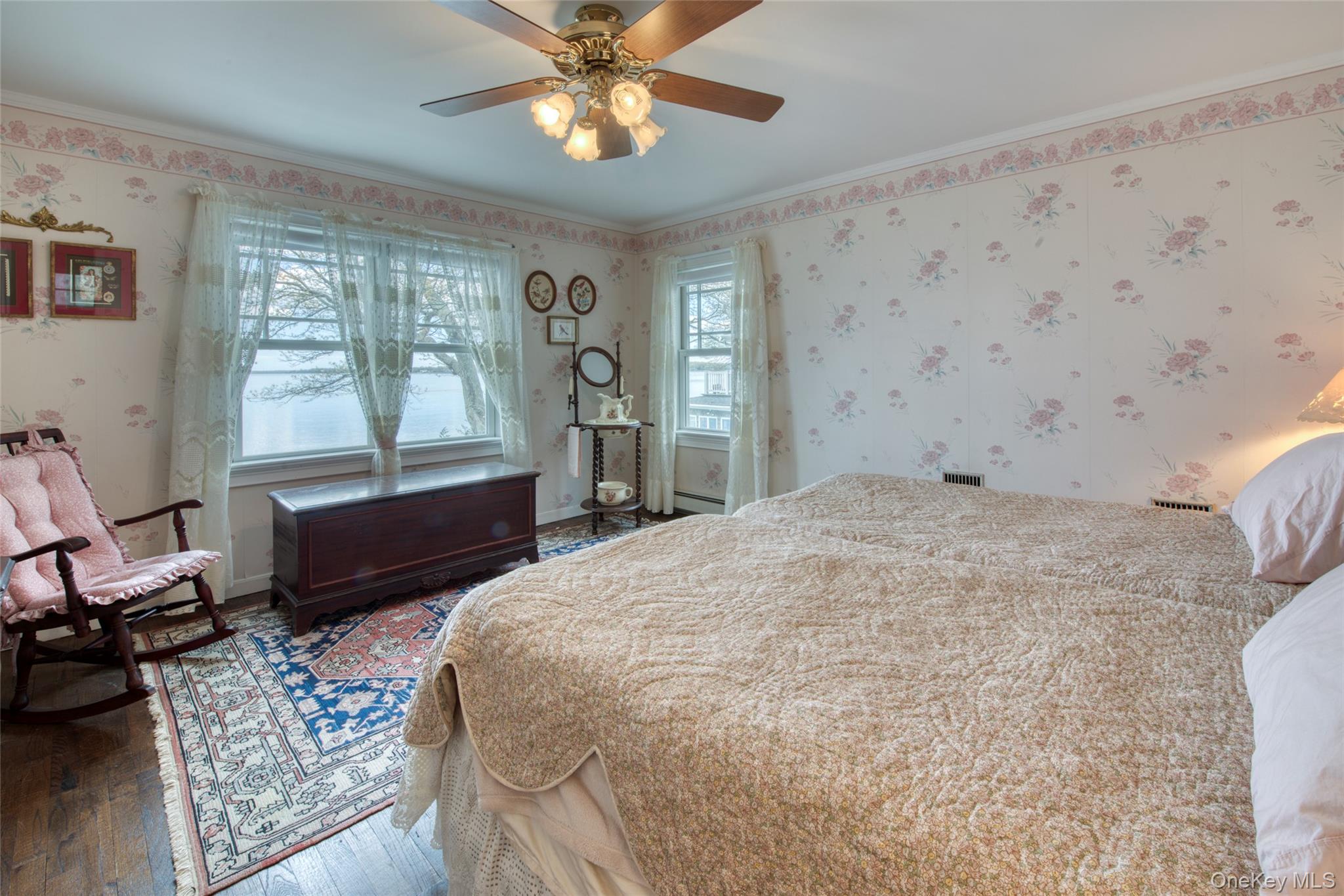 580 South Lane – For Rent photo 11
