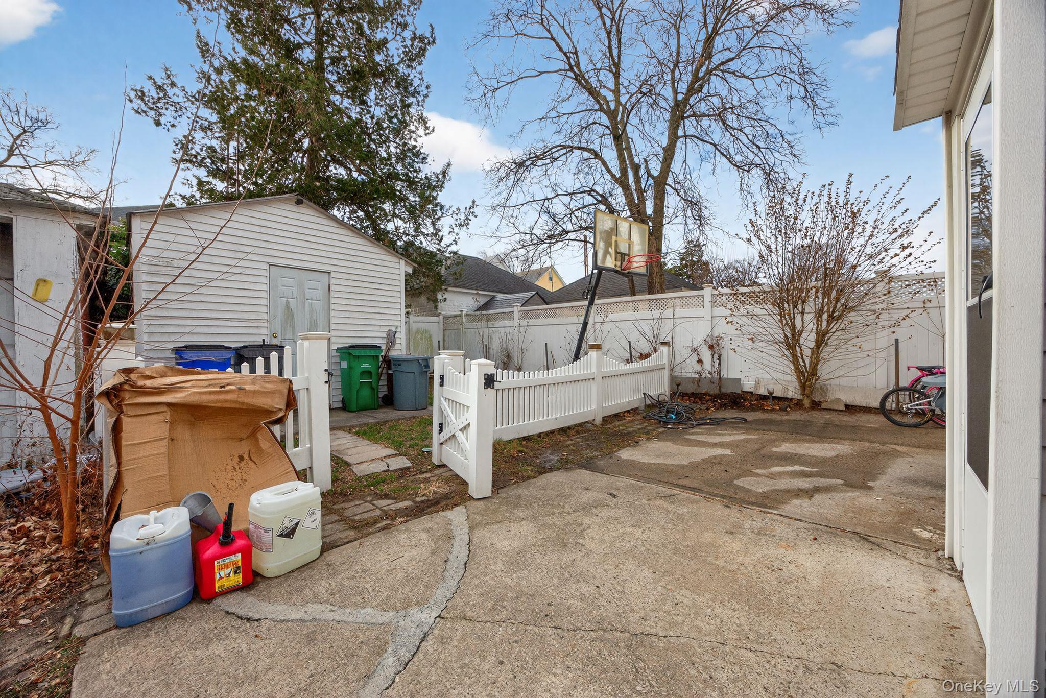 121-44 6th Avenue – For Sale photo 13