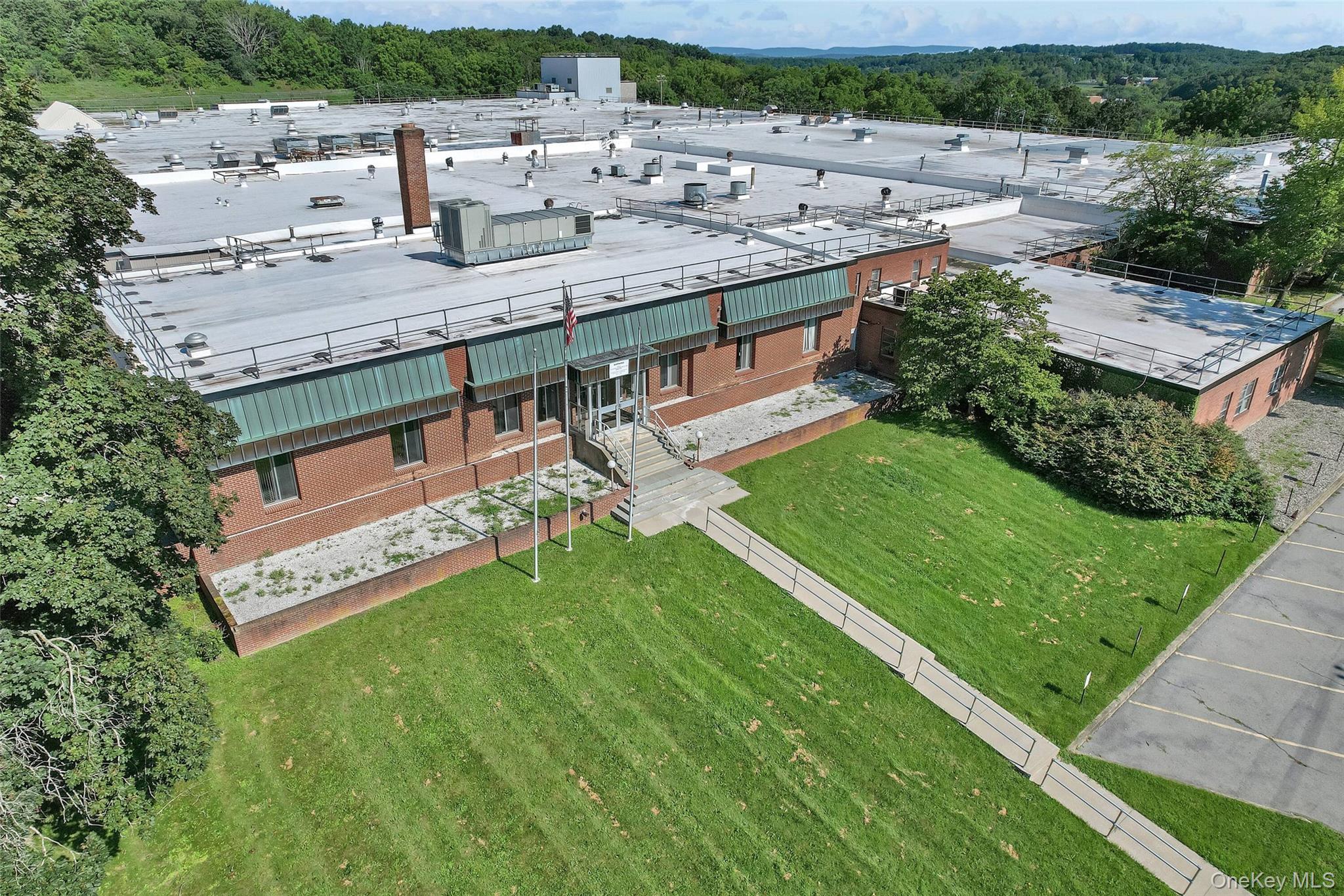 25 Oakland Avenue – For Sale