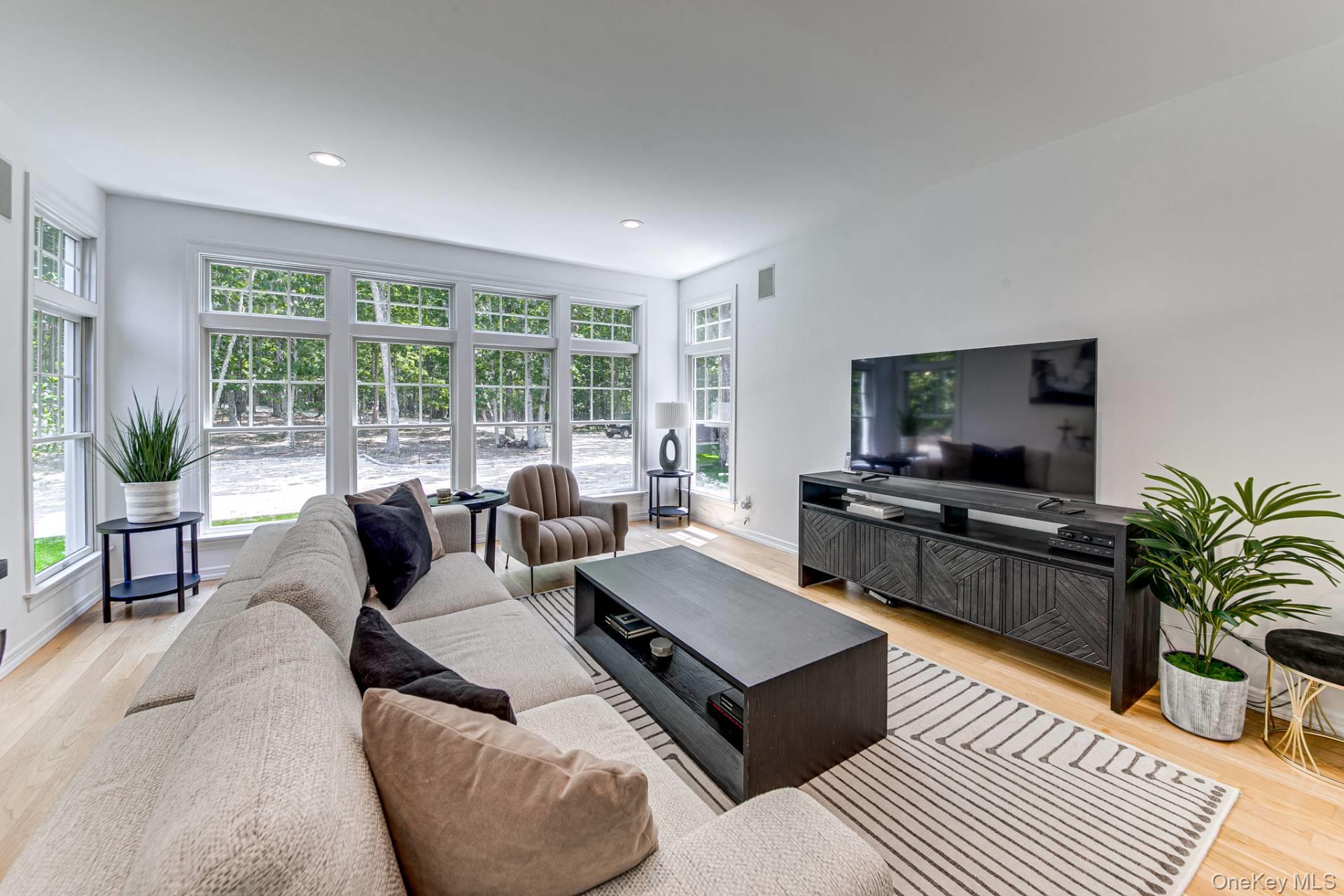 14 Hickory Court – For Rent photo 16