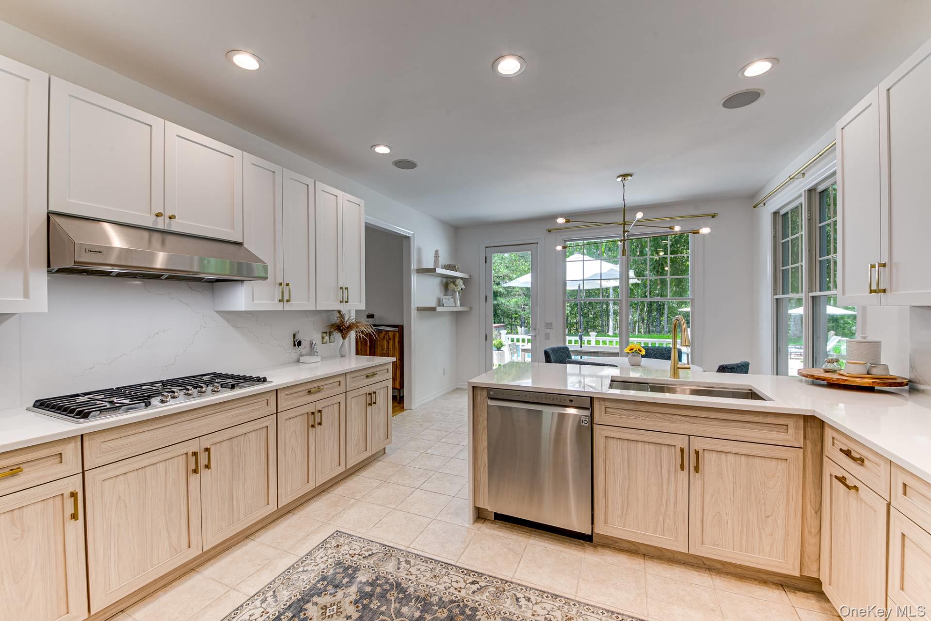 14 Hickory Court – For Rent photo 9