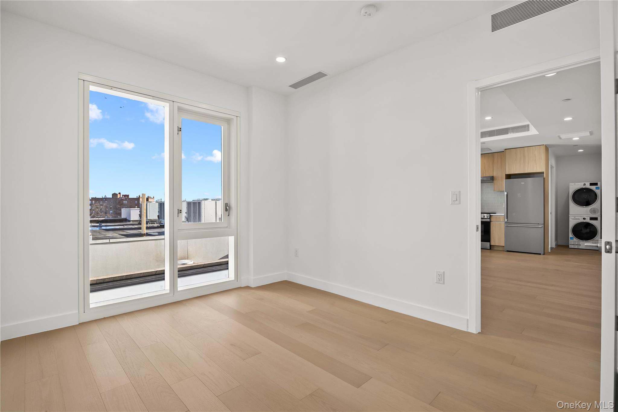 150-02 Northern Boulevard, Unit 3C photo 7