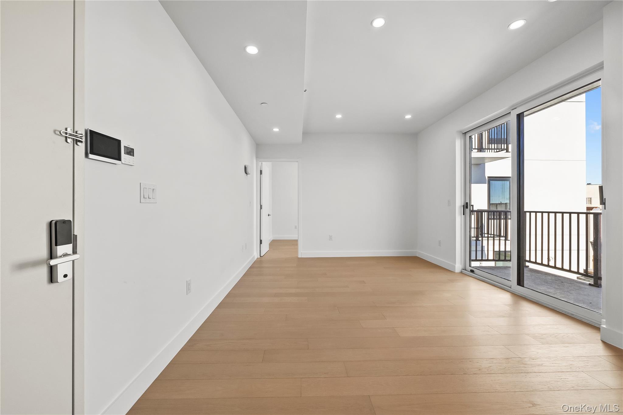 150-02 Northern Boulevard, Unit 3C photo 4