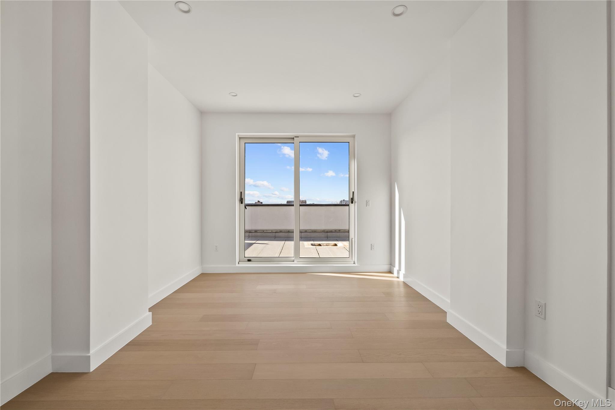 150-02 Northern Boulevard, Unit 6F photo 12