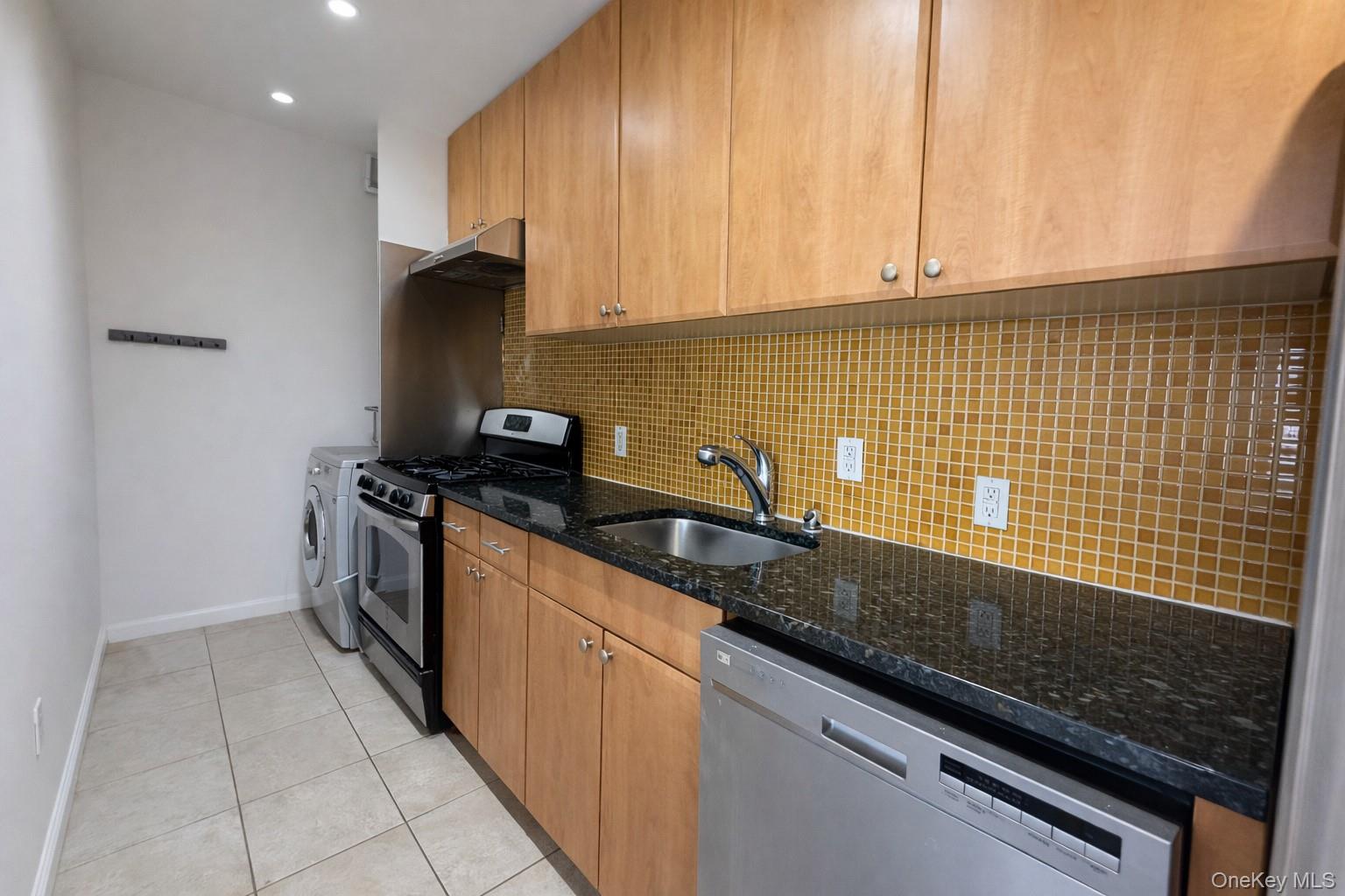 3138 137th Street, Unit 5A photo 8