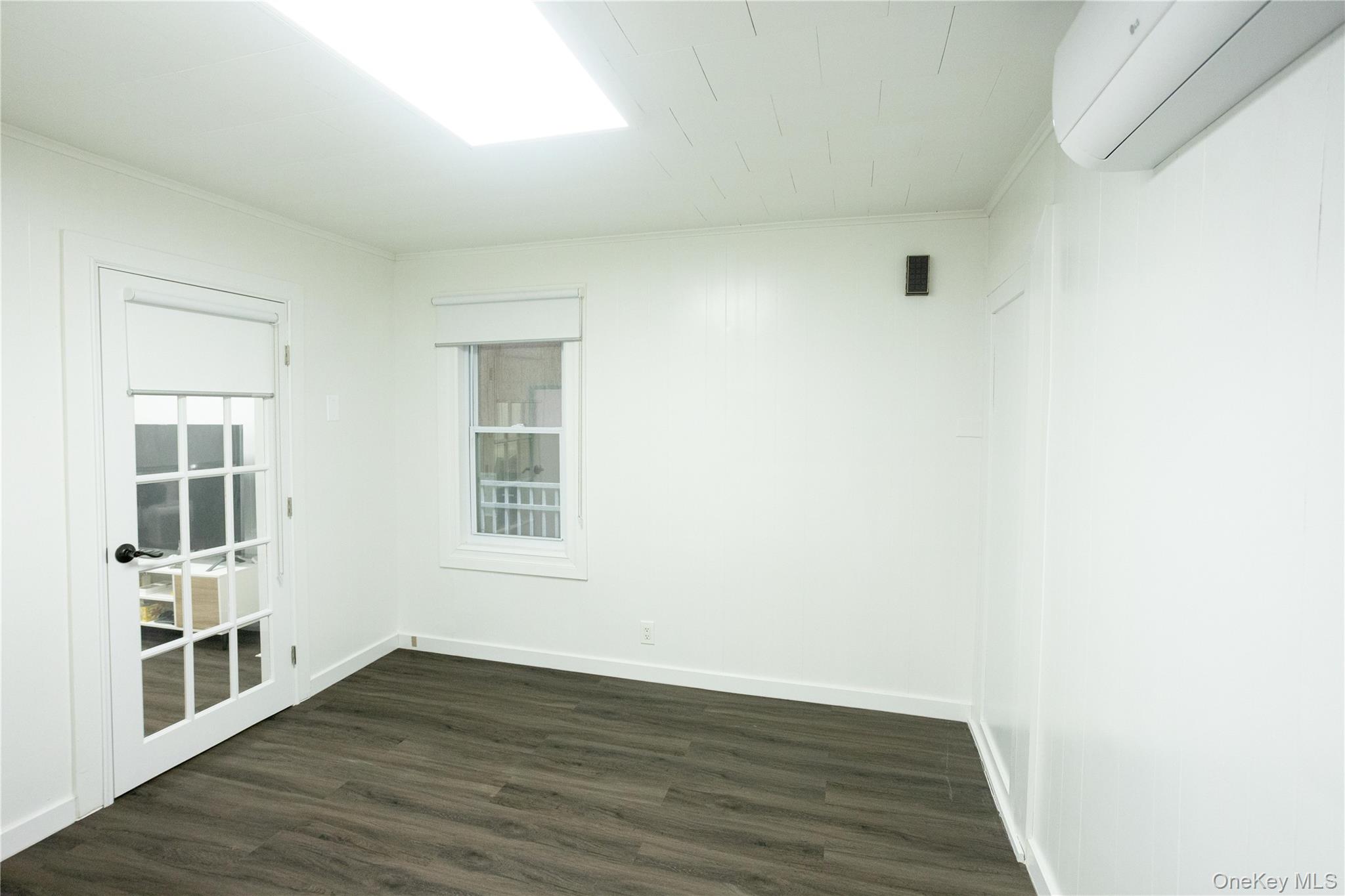 43-18 214  Place – For Sale photo 4