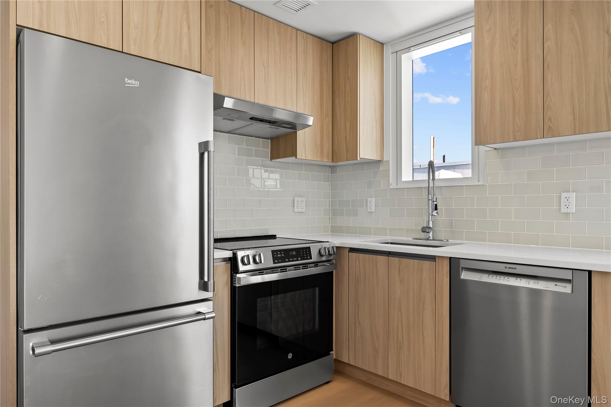 150-02 Northern Boulevard, Unit 3A photo 4