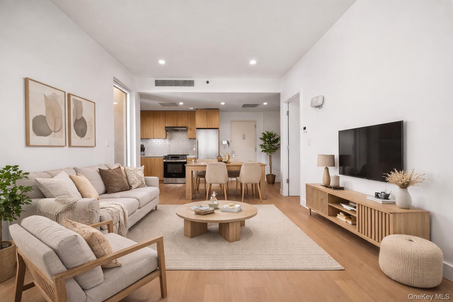 150-02 Northern Boulevard, Unit 6E photo 6