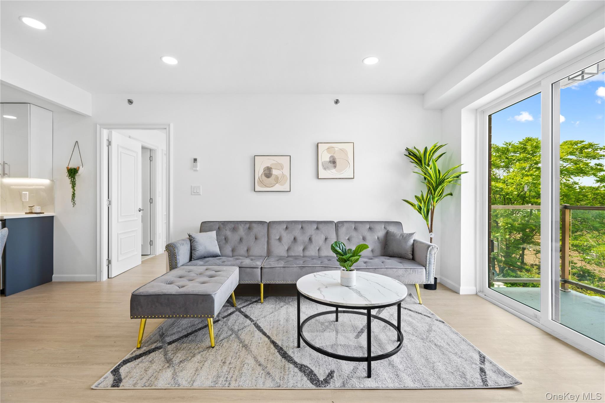 13450 Blossom Avenue, Unit 5E photo 2