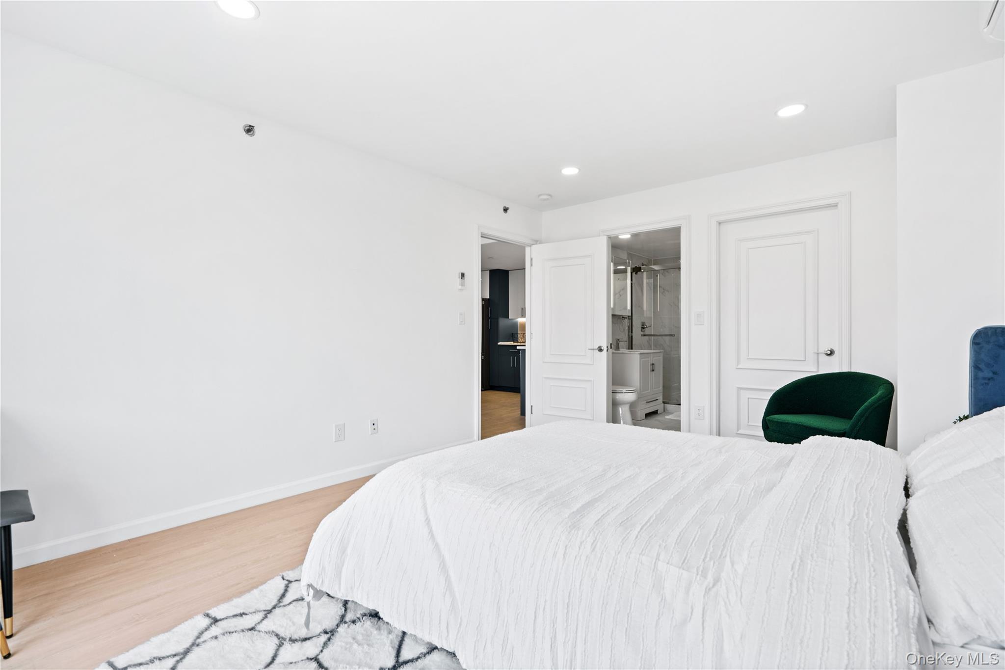 13450 Blossom Avenue, Unit 5E photo 6