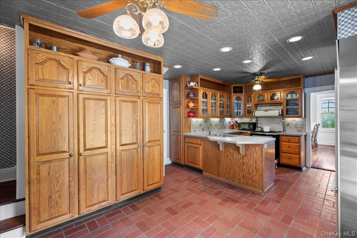 126 Greenridge Avenue – For Sale photo 24