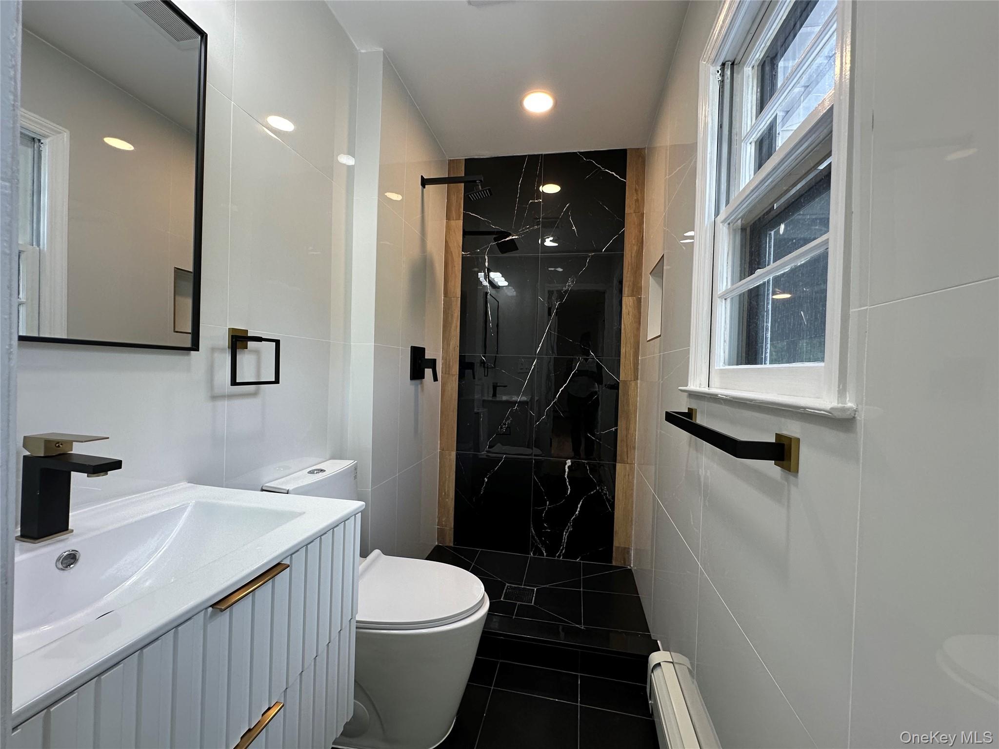 43 Points Of View – For Sale photo 11