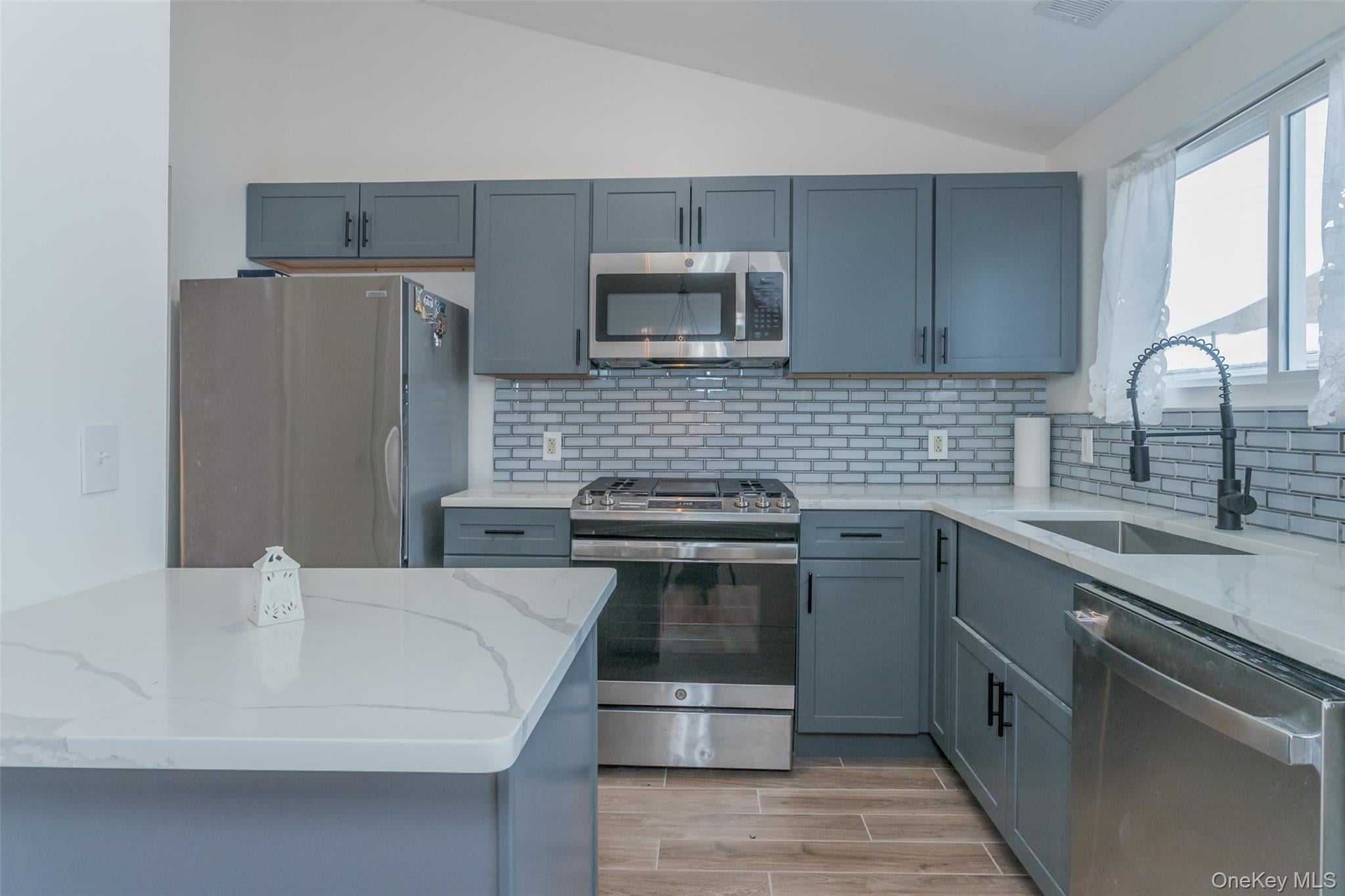 2113 Whispering Hills – For Sale
