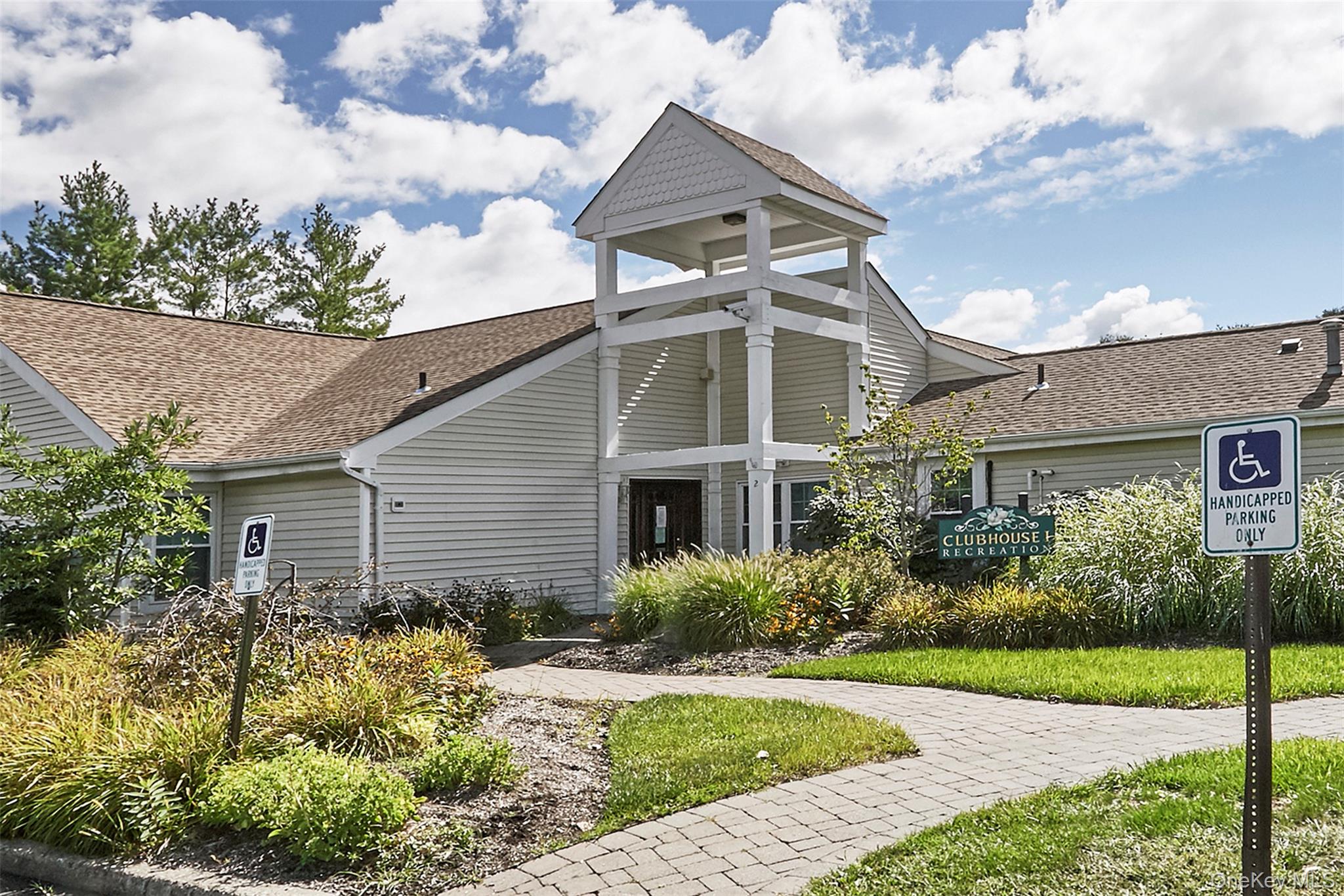 2113 Whispering Hills – For Sale photo 18