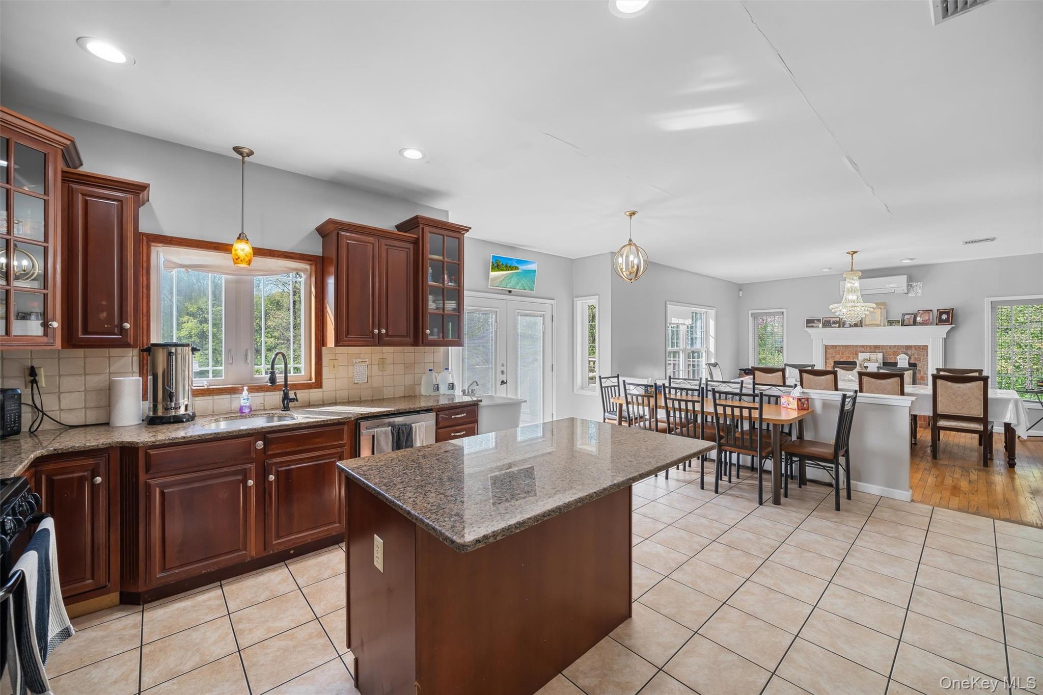 12 Damian Court – For Sale photo 7