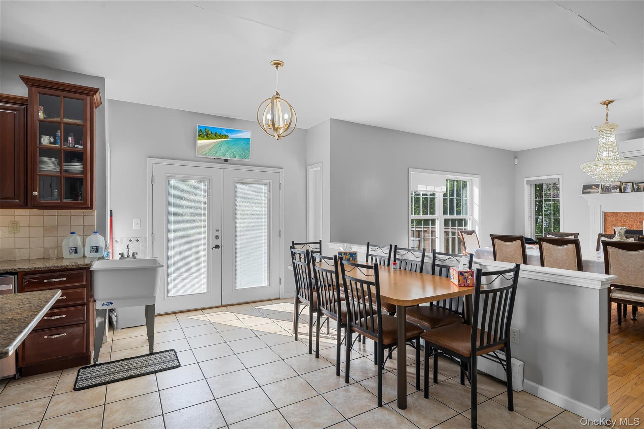 12 Damian Court – For Sale photo 5