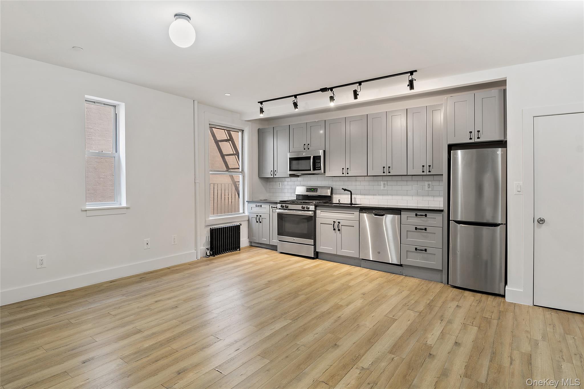 1180 Grant Avenue – For Sale photo 14