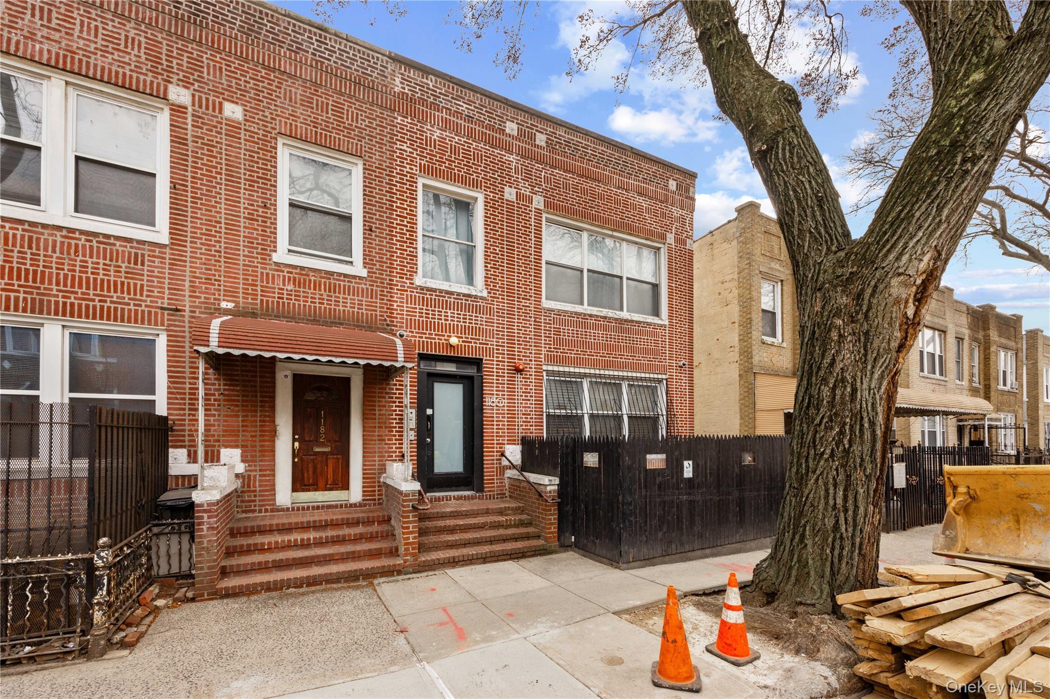 1180 Grant Avenue – For Sale photo 3