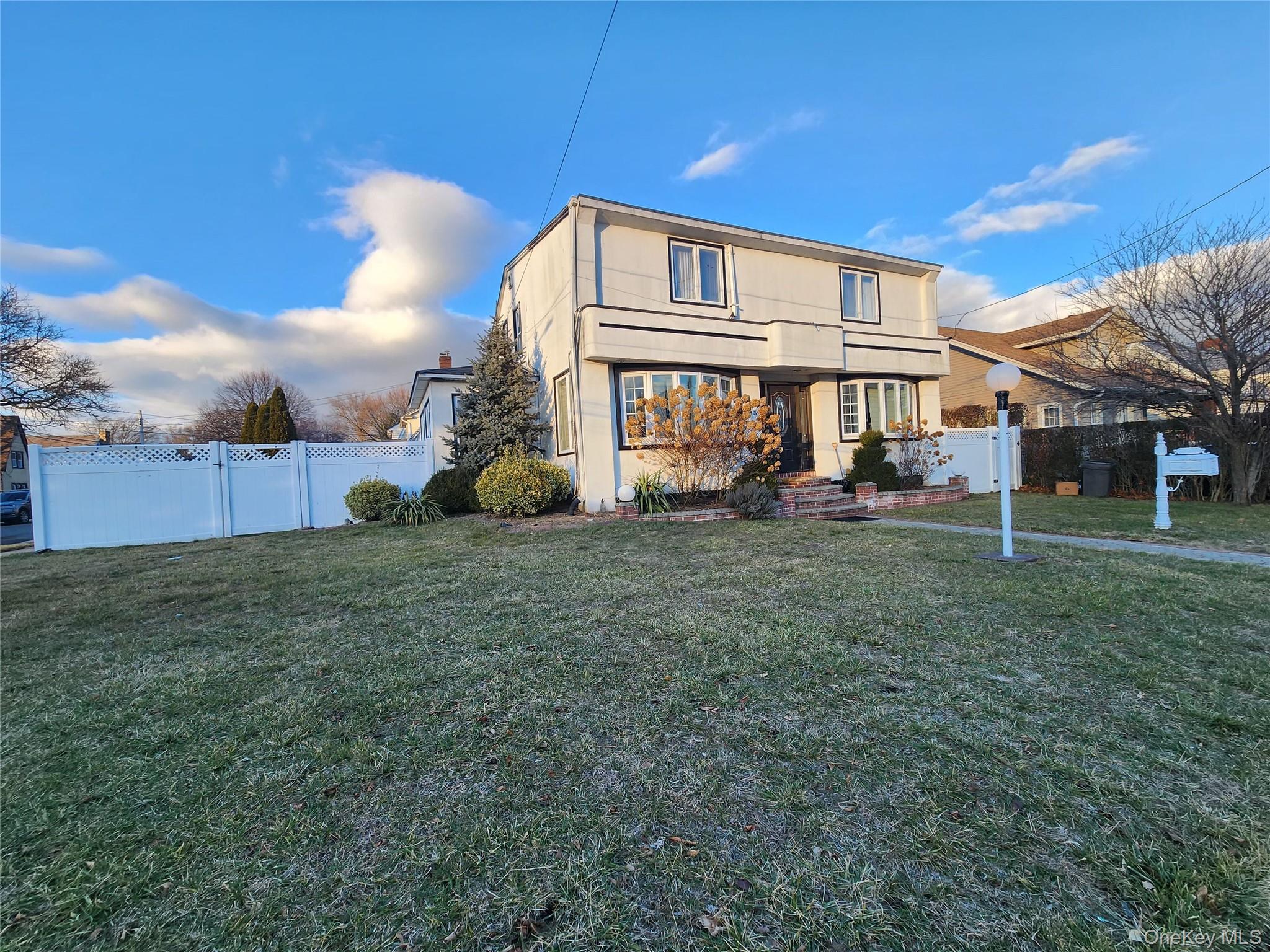 883 McKenna Avenue – For Sale photo 5