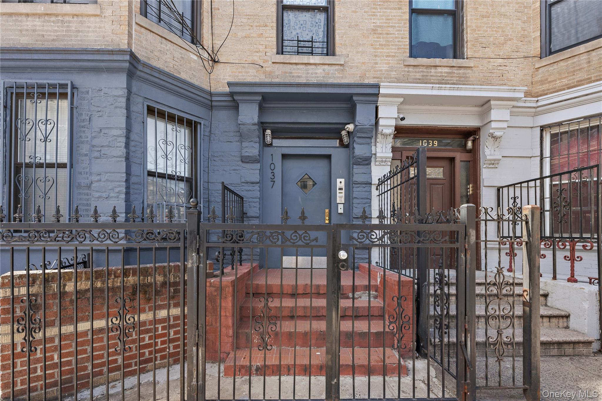 1037 College Avenue – For Sale photo 6