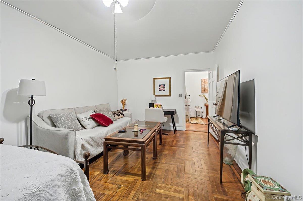 1045 Anderson Avenue, Unit 3D photo 5