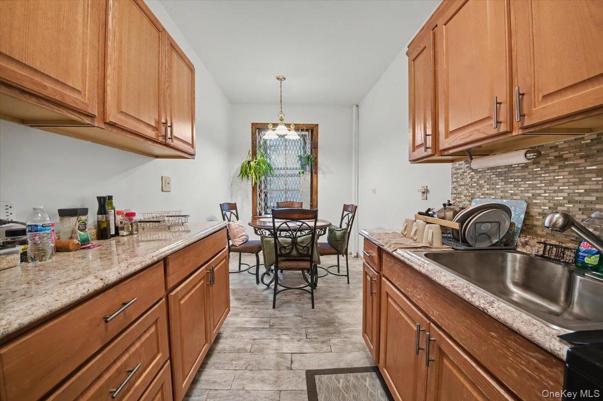 1045 Anderson Avenue, Unit 3D photo 13