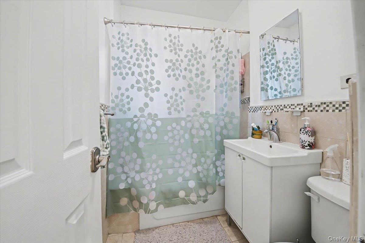 1045 Anderson Avenue, Unit 3D photo 8