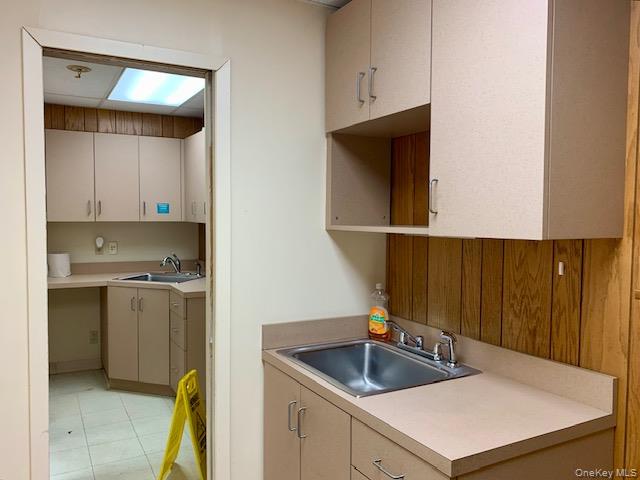 375 MAIN Street, Unit 20 photo 8