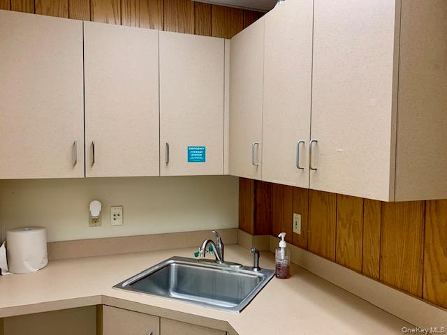 375 MAIN Street, Unit 20 photo 9