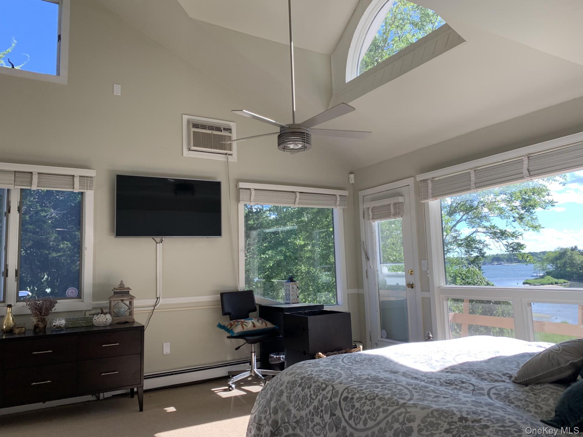 42 Towd Point Road – For Rent photo 8