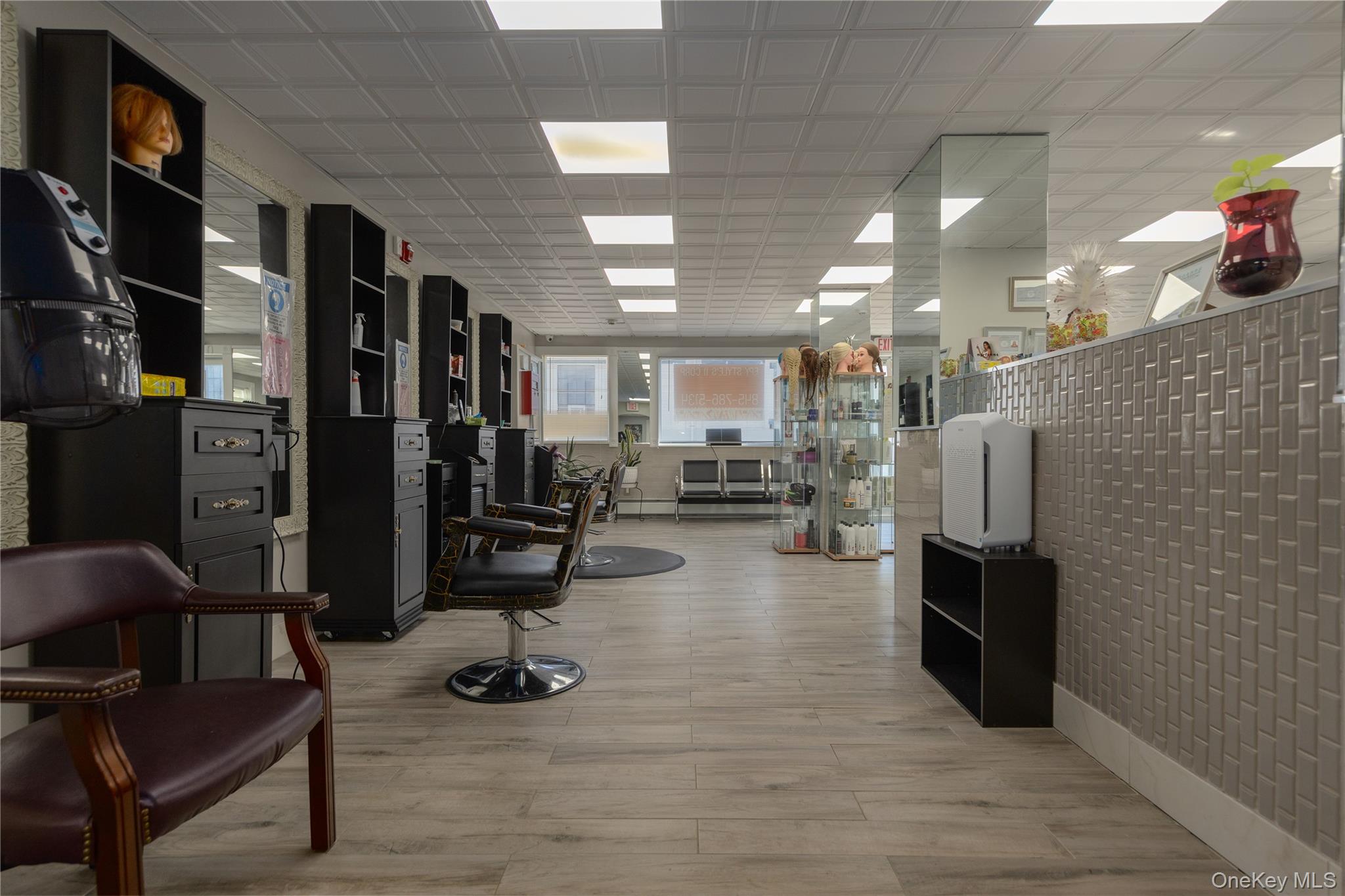 82 W Railroad Avenue – For Sale photo 4