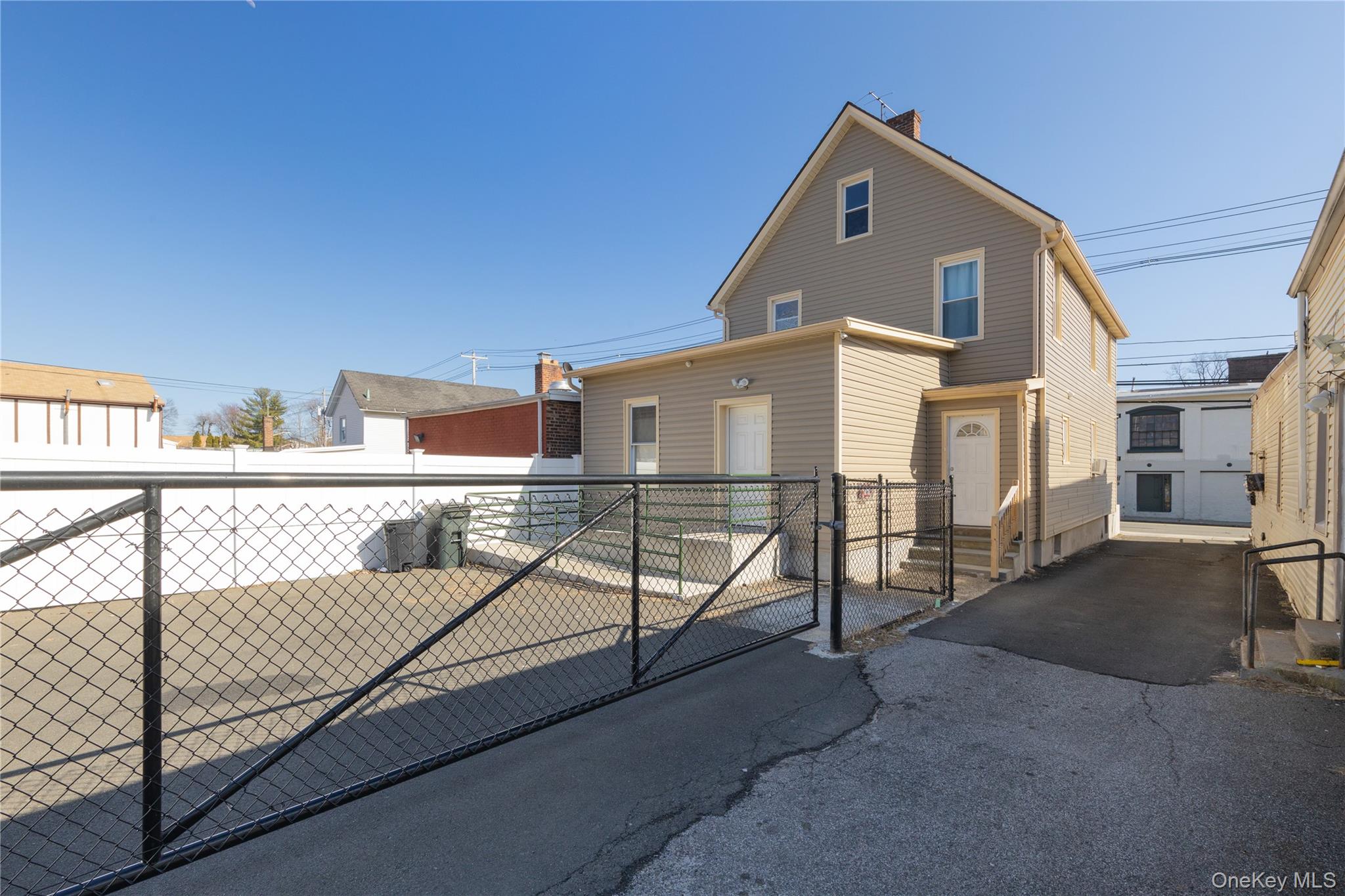 82 W Railroad Avenue – For Sale photo 8