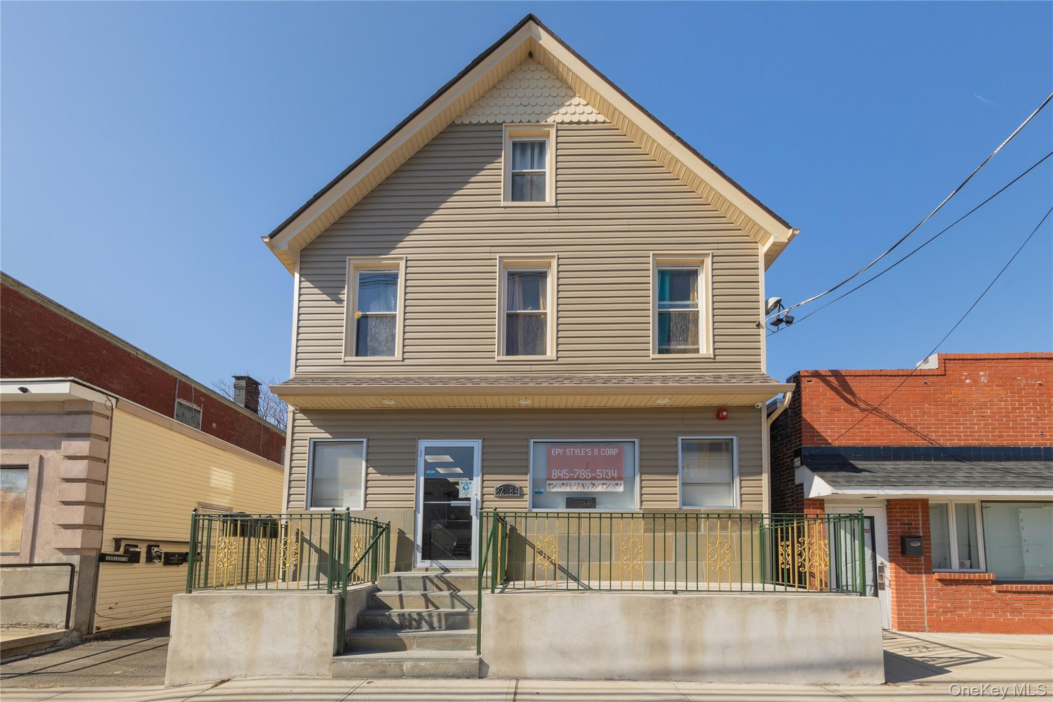 82 W Railroad Avenue – For Sale