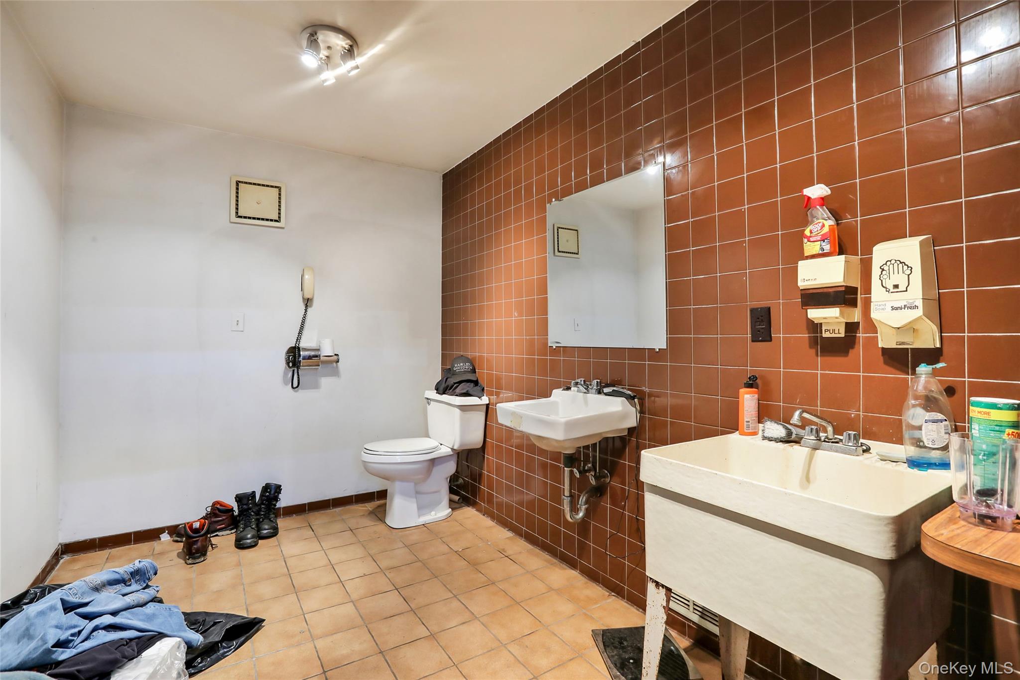 16 Sloop Hill Road – For Sale photo 22