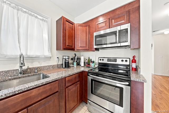 120 E 6th Road – For Sale photo 3