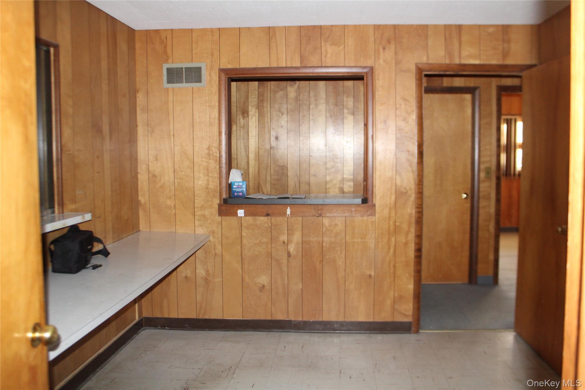 15 Moore Avenue, Unit 2L photo 2