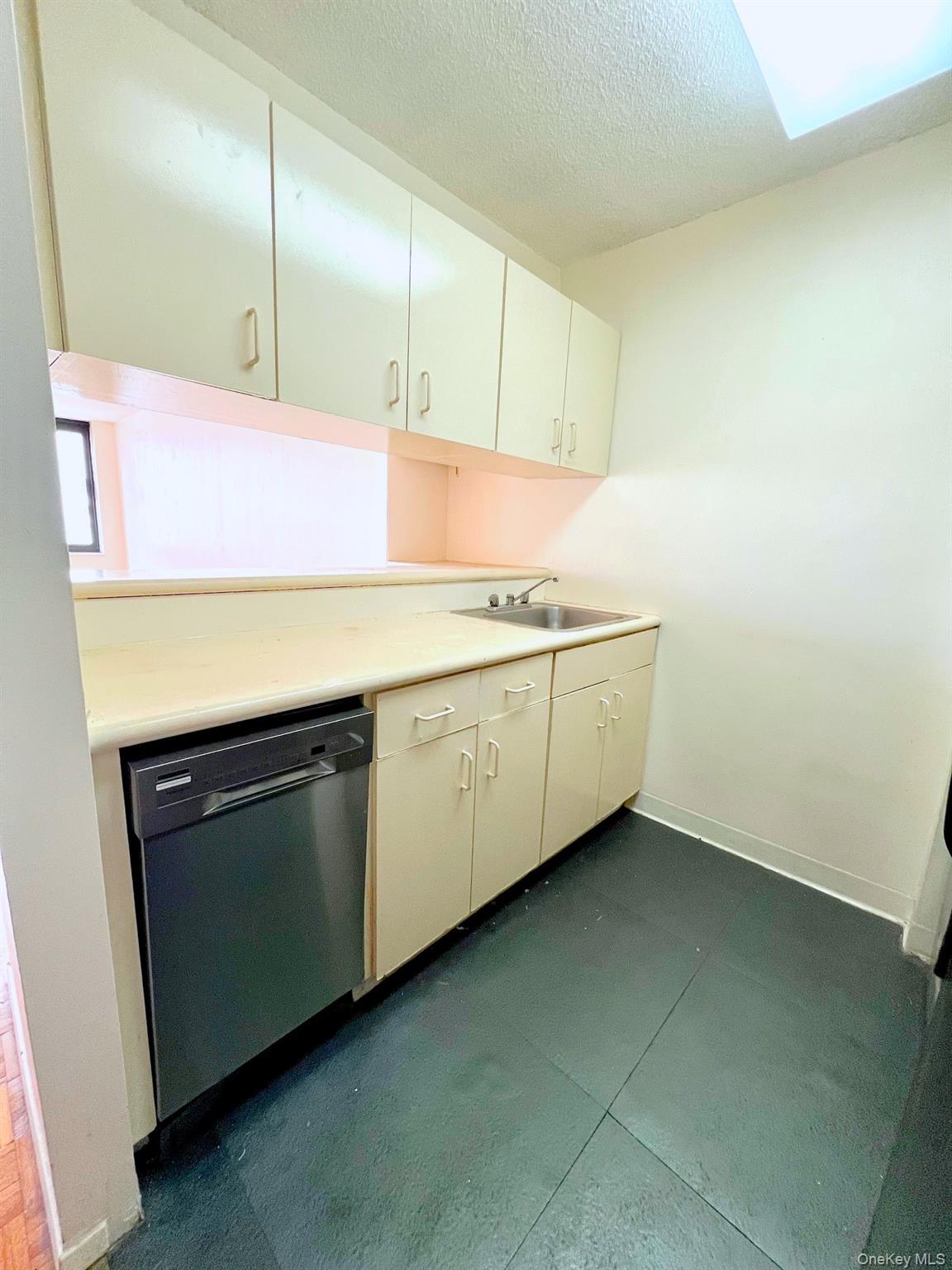 376 Broadway, Unit 11D photo 8