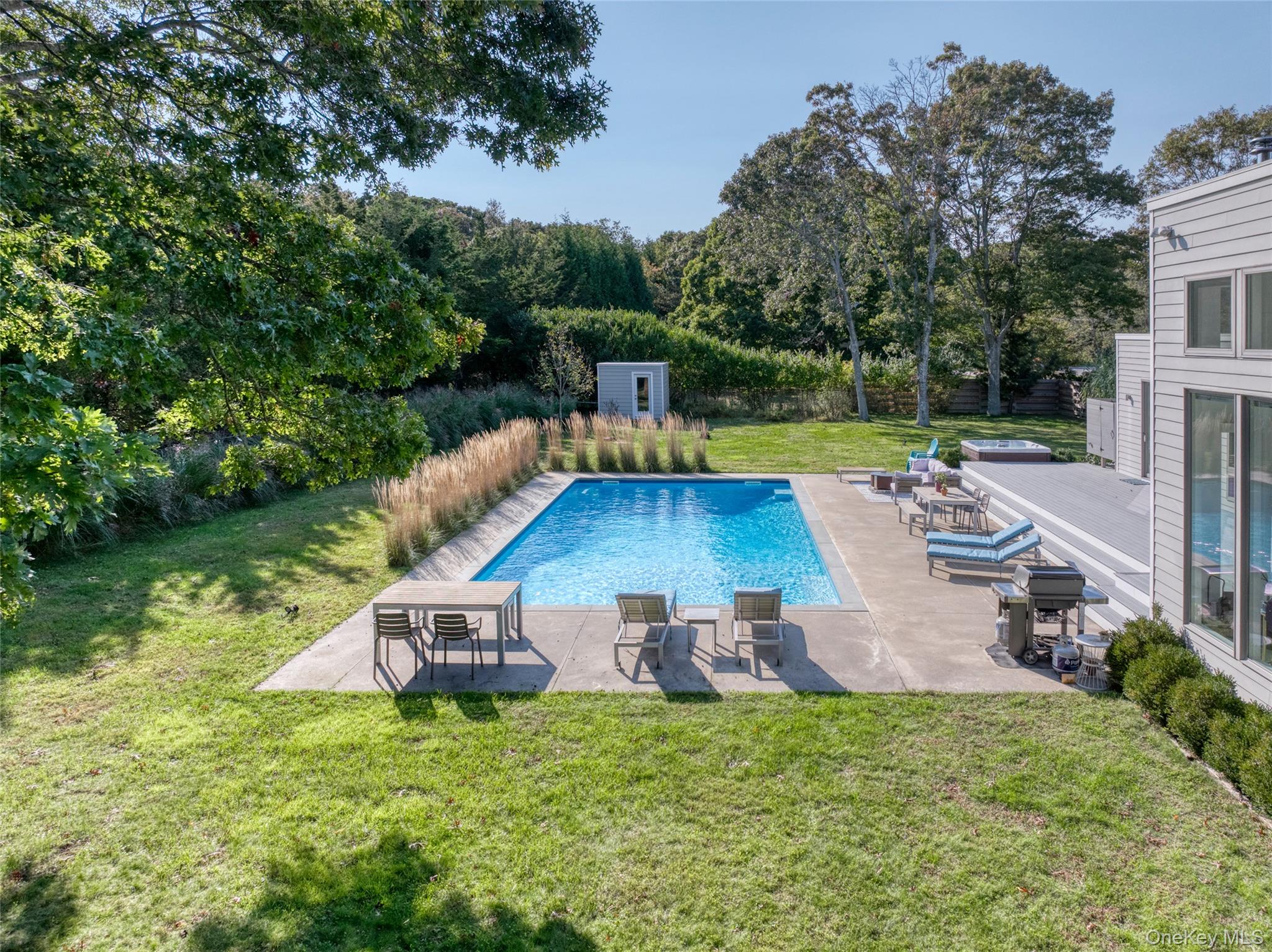 840 Southern Boulevard – For Rent