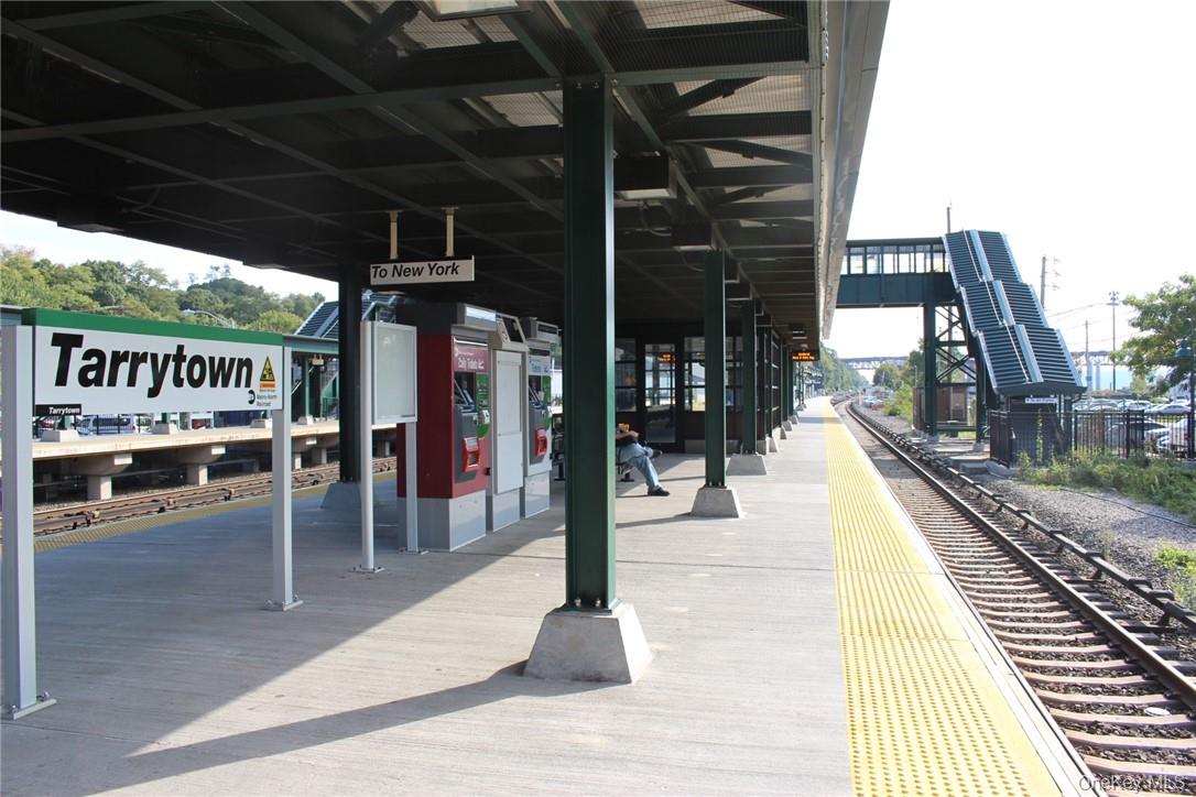 54 Main Street, Unit 201 photo 16