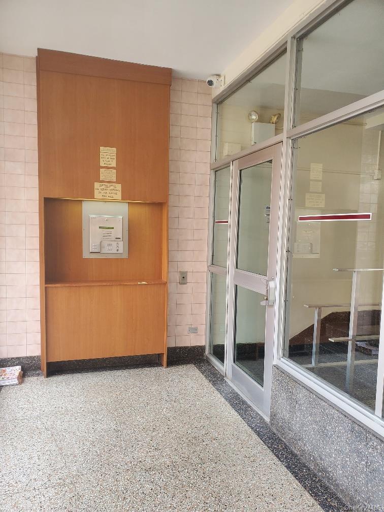 33-44 Junction Boulevard, Unit 6X photo 14