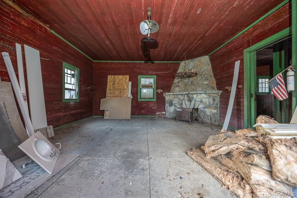 102 W Wiley Street – For Sale photo 17