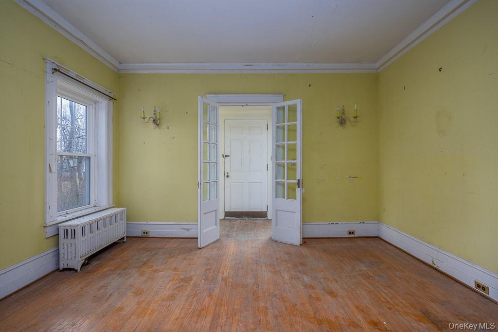 102 W Wiley Street – For Sale