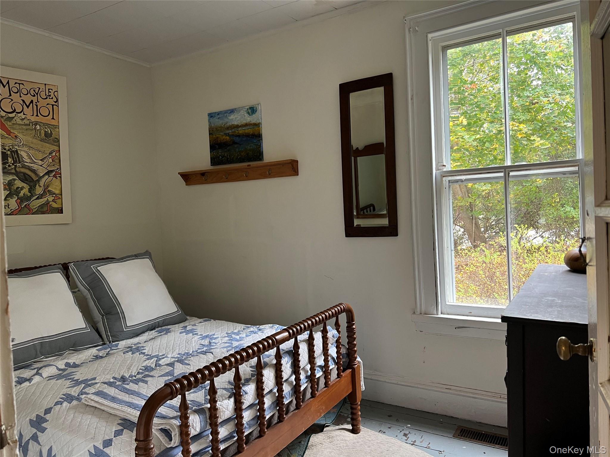 11930 Main Road – For Rent photo 5