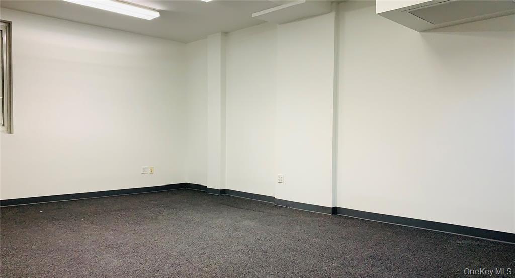 136-89 Roosevelt Avenue, Unit 2nd Floor photo 9
