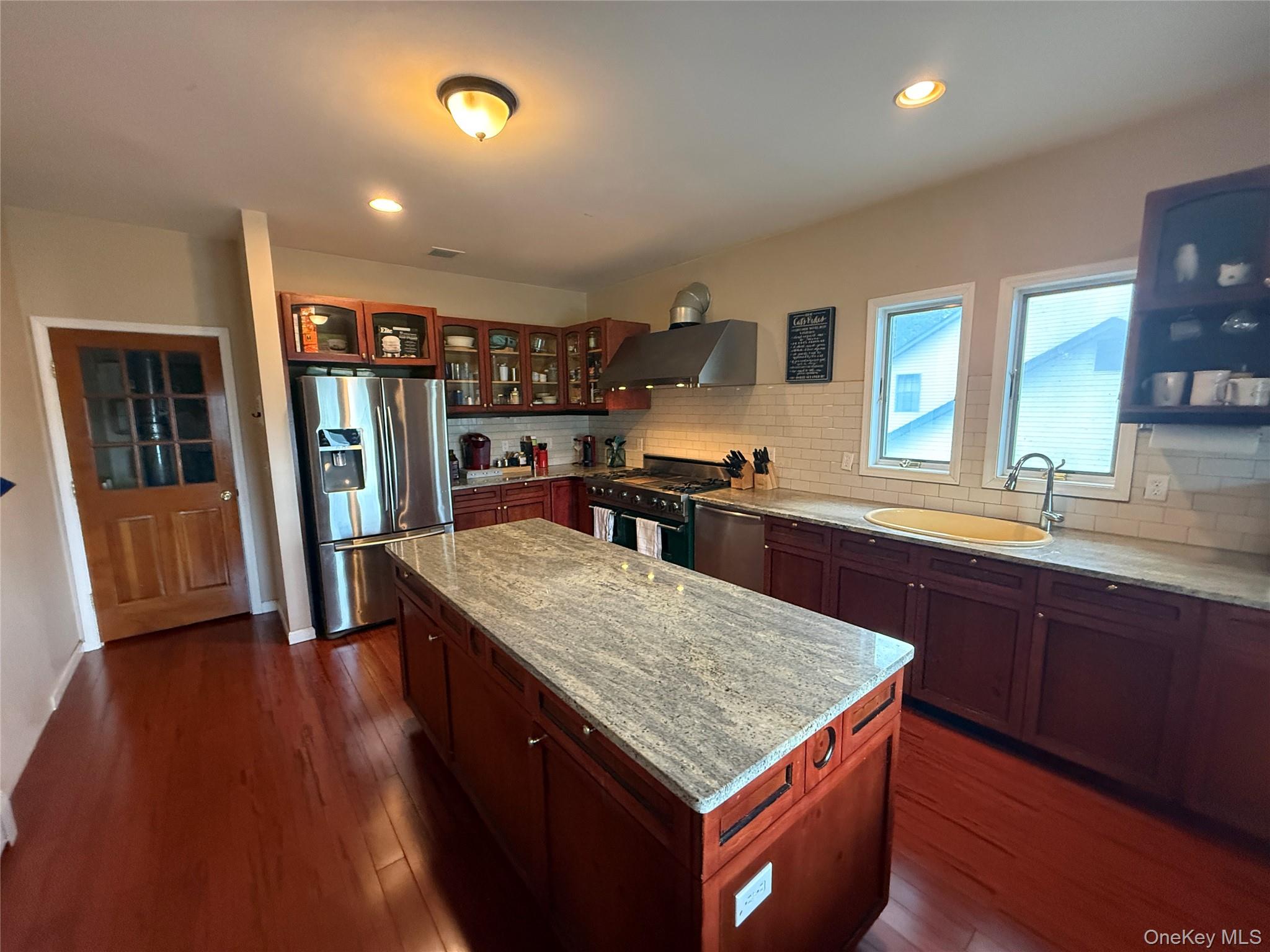 23 Swezey Place – For Sale photo 4