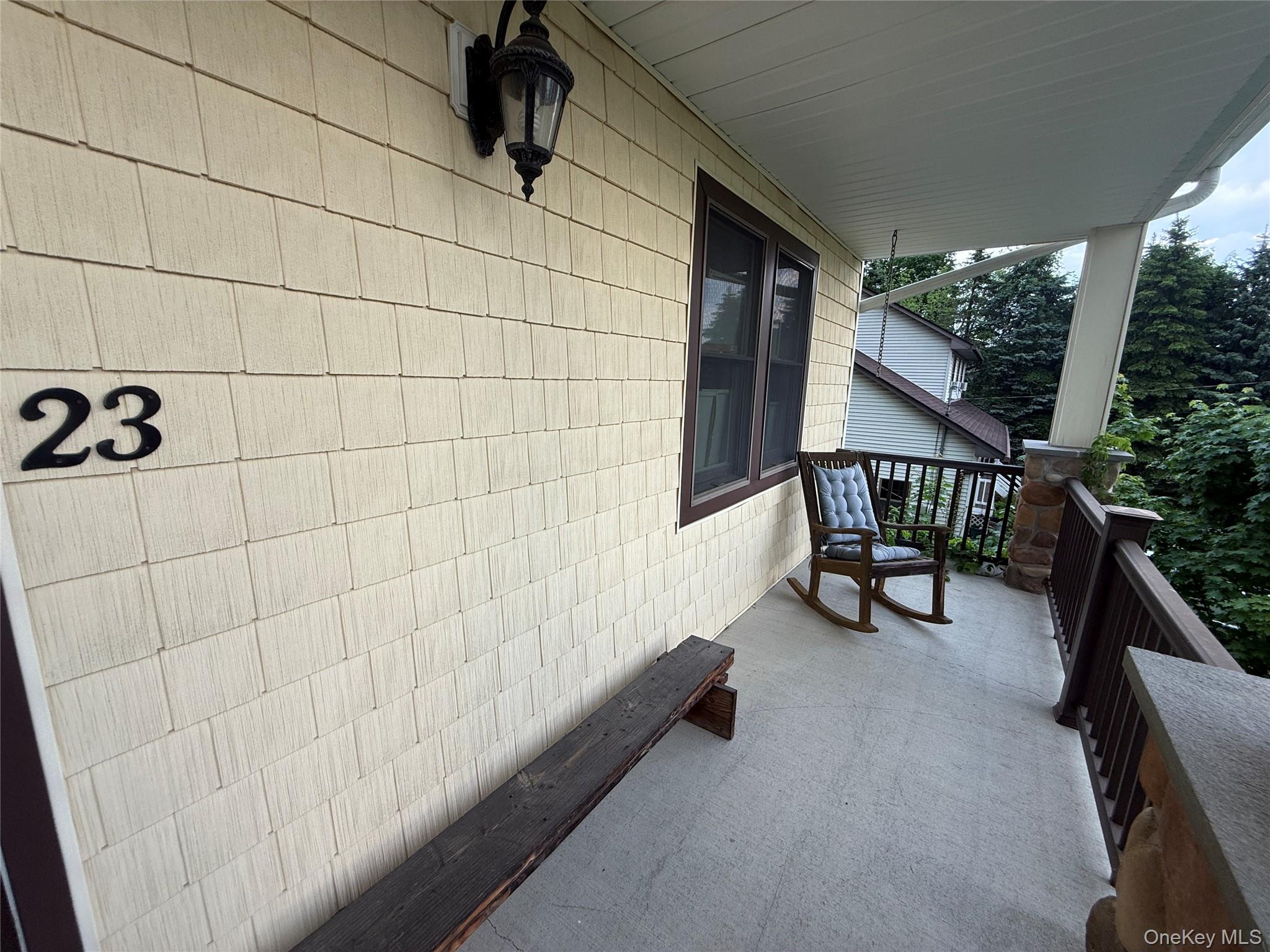23 Swezey Place – For Sale photo 2