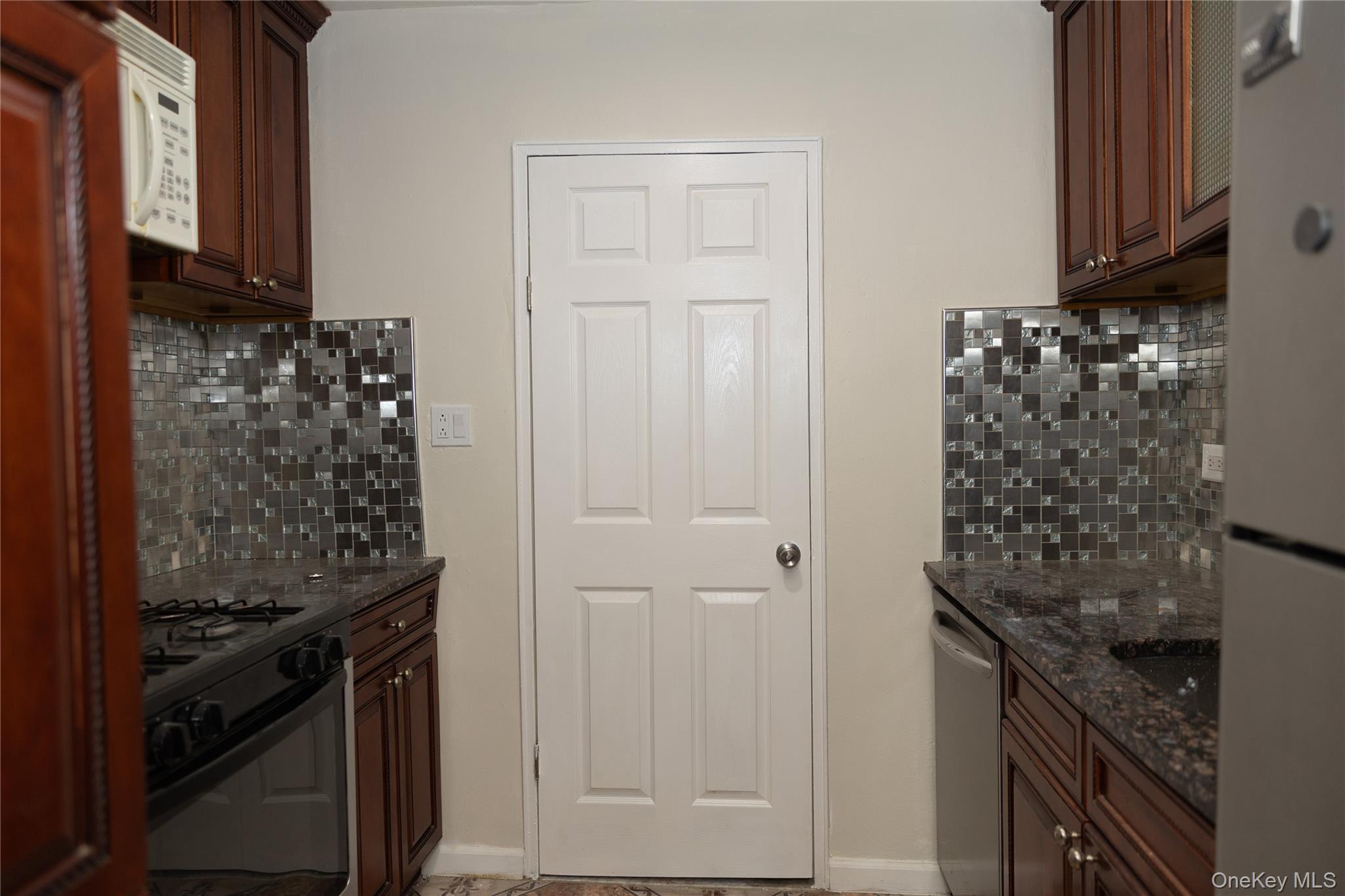 1275 E 51st Street, Unit 3Y photo 6