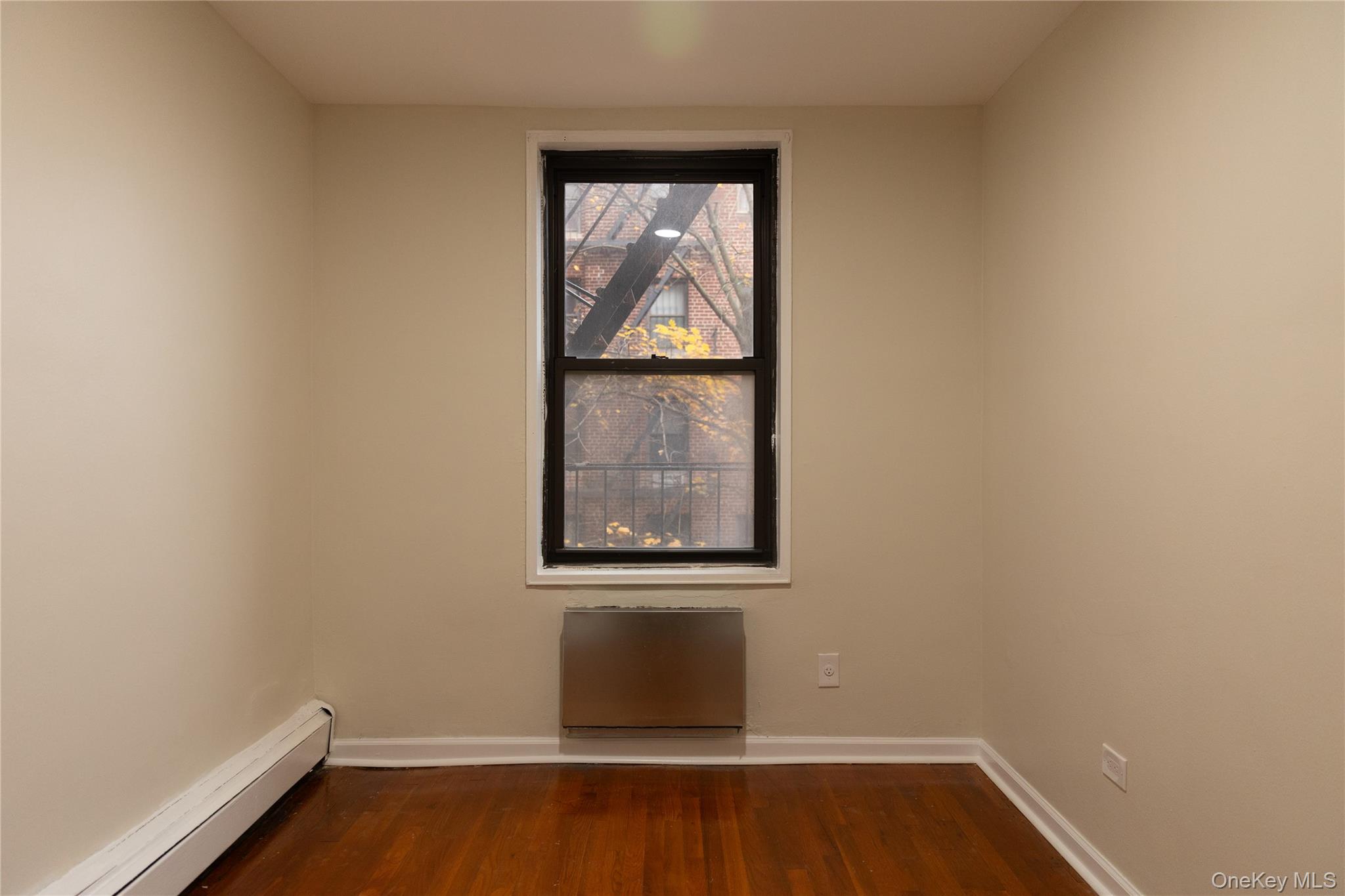 1275 E 51st Street, Unit 3Y photo 4