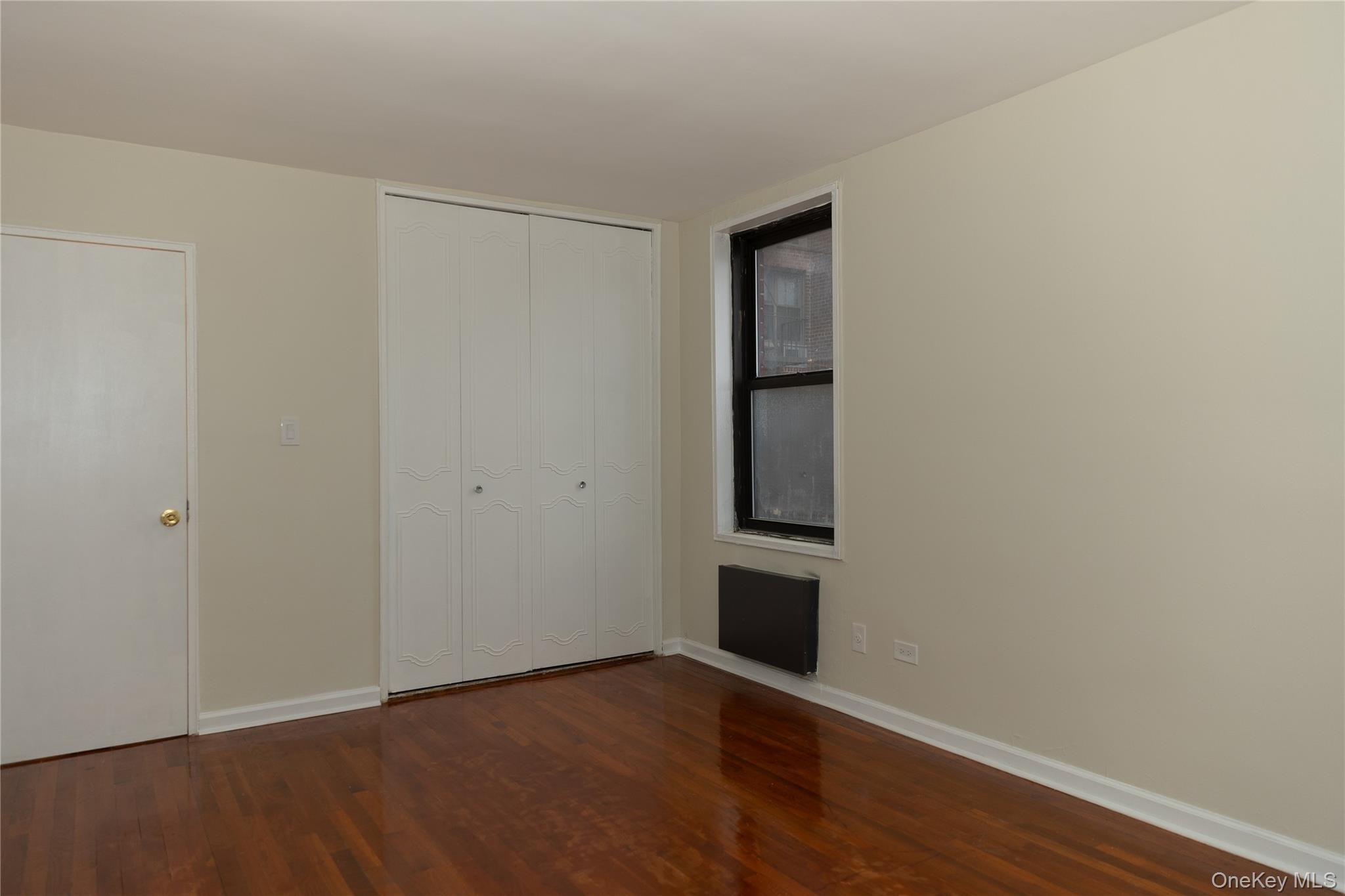 1275 E 51st Street, Unit 3Y photo 8